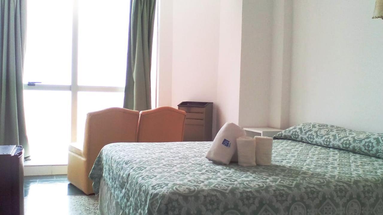 Hotel Sky San Bernardo Esterno foto