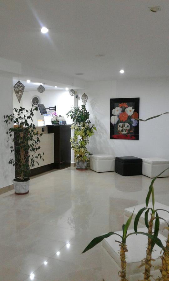 Hotel Sky San Bernardo Esterno foto